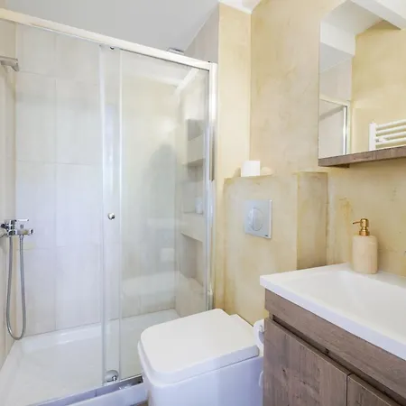 Olia 펜션 네아 로다